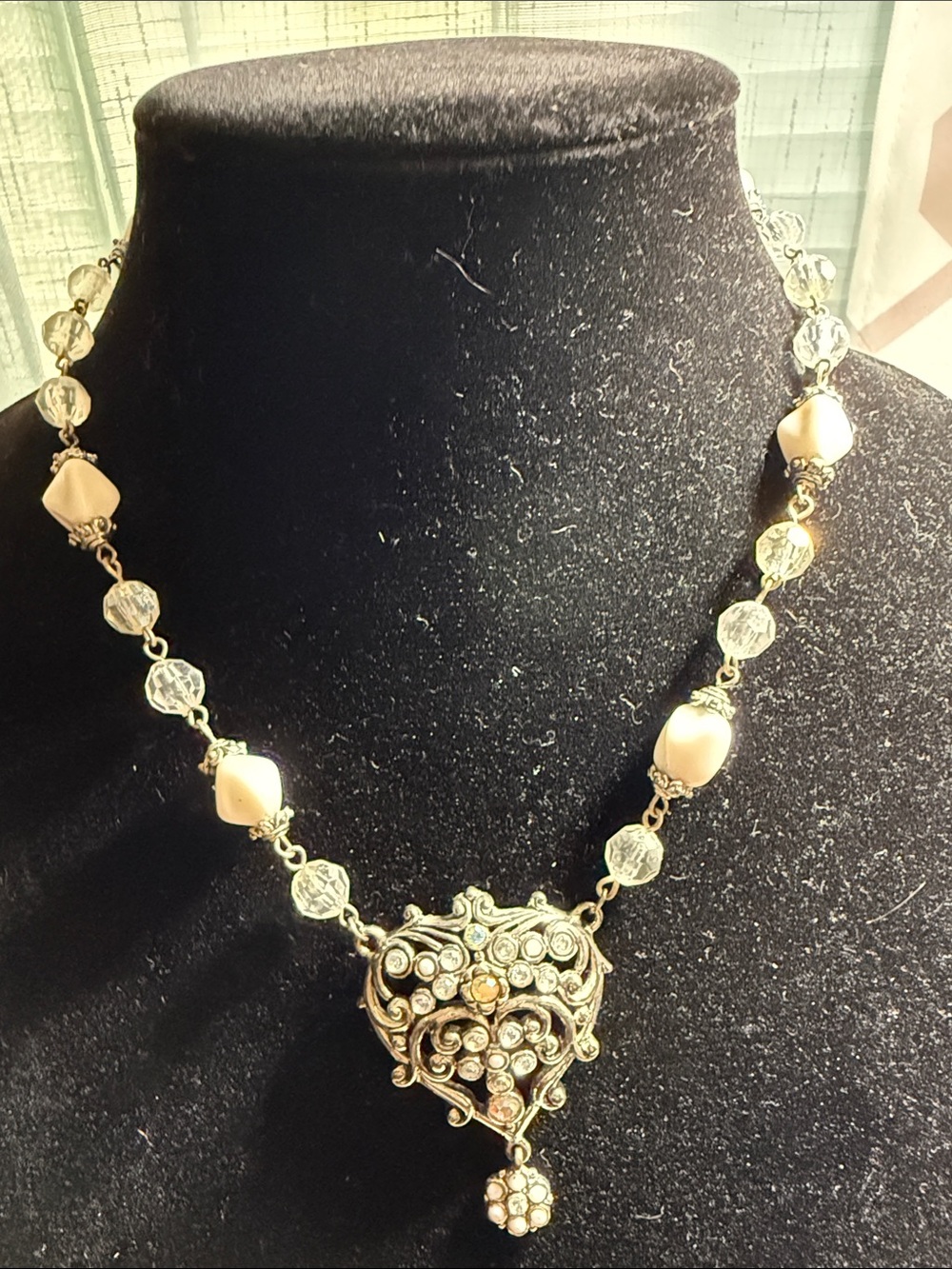 Delicate Vintage inspired Gold -Tone Filigree Heart Necklace with rhinestones